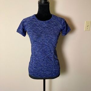 Athleta Fastest Track Tee, Blue Spaced, size M